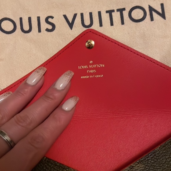 Louis Vuitton Medium Kirigami - Picture 3 of 4